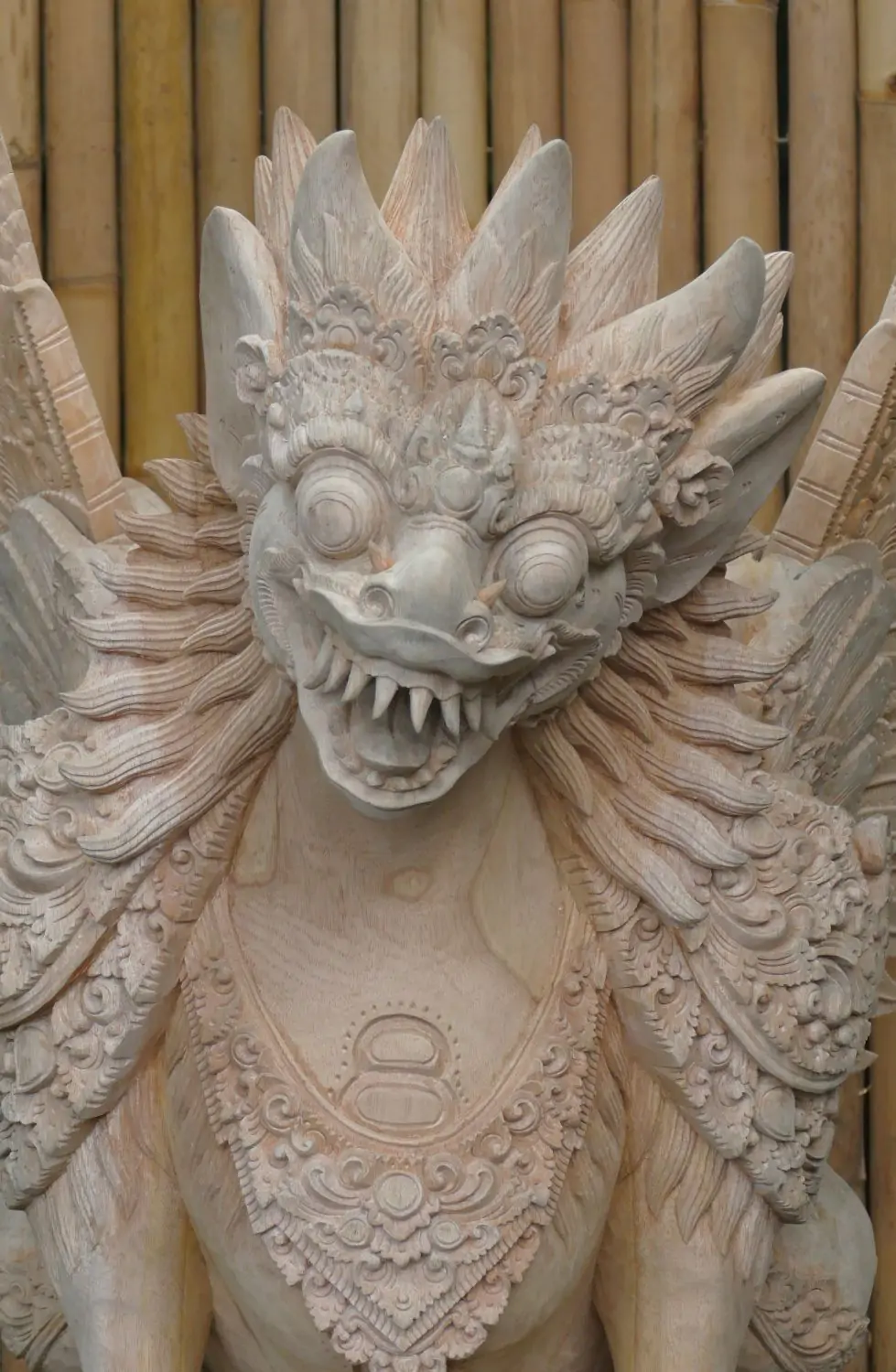  Product image 3 of the product “Singa ambara raja from Acazia wook, easy crack made from wood ”